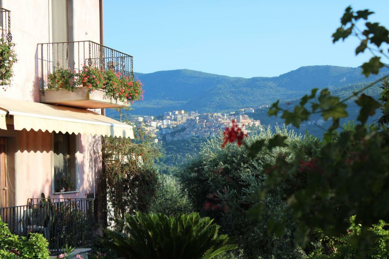 Casale Degli Ulivi Villa Roccadaspide Buitenkant foto